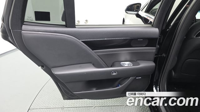 Genesis G90 (RS4) Gasoline 3.5 Turbo AWD 2022 — фото 25