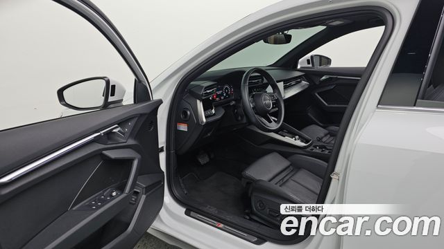 Audi A3 (8Y) 40 TFSI Premium 2023 — фото 10