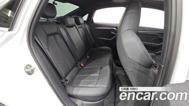 Audi A3 (8Y) 40 TFSI Premium 2023 — фото 11