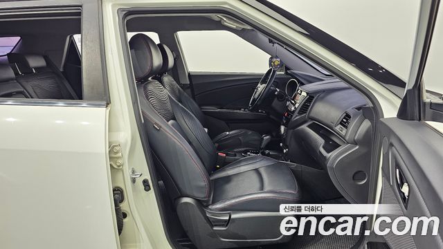 KG Mobility (SsangYong) Tivoli Air Diesel IX 2WD 2017 — фото 11