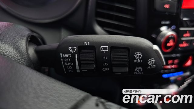 KG Mobility (SsangYong) Tivoli Air Diesel IX 2WD 2017 — фото 28