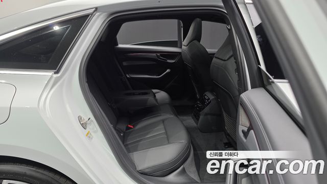 Audi A6 (C9) 40 TDI Quattro S Line 2026 — фото 16