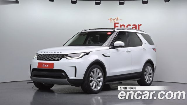 Land Rover Discovery 5 D250 SE 2022 — фото 1