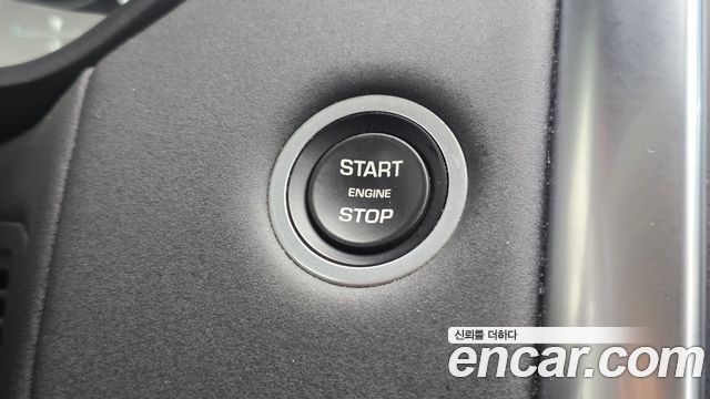 Land Rover Discovery 5 D250 SE 2022 — фото 19