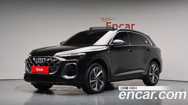 Audi Q5 (80A) 40 TFSI Quattro S Line 2025 — фото 1
