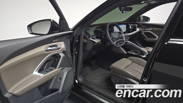 Audi Q5 (80A) 40 TFSI Quattro S Line 2025 — фото 10