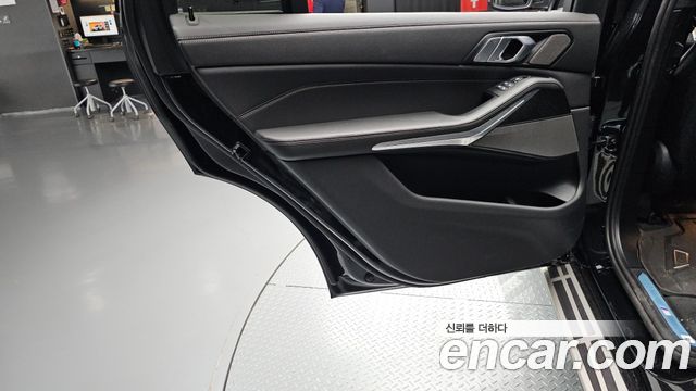 BMW X7 (G07) xDrive 40i M Sport 7STR 2026 — фото 25