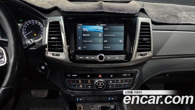 KG Mobility (SsangYong) Rexton Sports Diesel 2.2 4WD Noblesse 2018 — фото 15