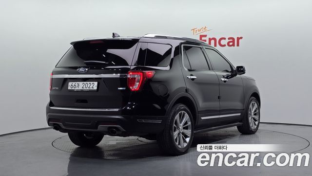 Ford Explorer 2.3 Limited 4WD 5th 2018 — фото 2