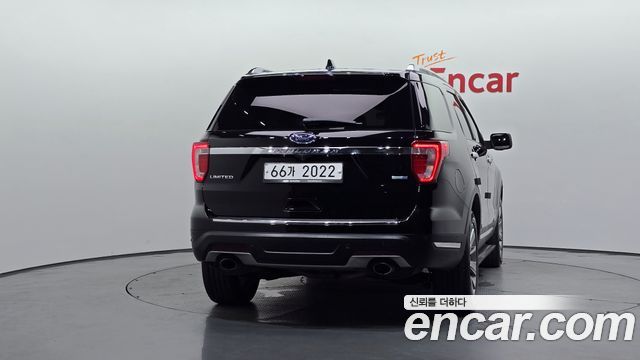 Ford Explorer 2.3 Limited 4WD 5th 2018 — фото 4