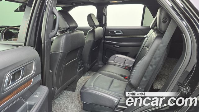 Ford Explorer 2.3 Limited 4WD 5th 2018 — фото 11