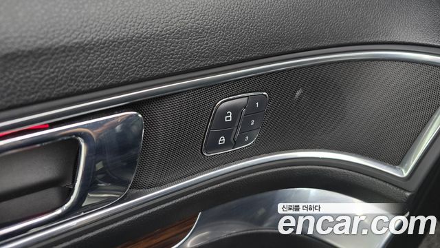 Ford Explorer 2.3 Limited 4WD 5th 2018 — фото 19