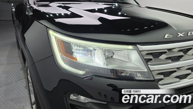 Ford Explorer 2.3 Limited 4WD 5th 2018 — фото 22