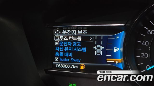 Ford Explorer 2.3 Limited 4WD 5th 2018 — фото 31