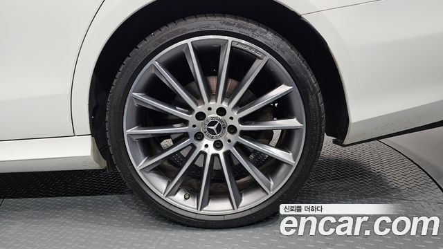 Mercedes-Benz E-Class (W213) E350 4MATIC AMG Line 2022 — фото 21