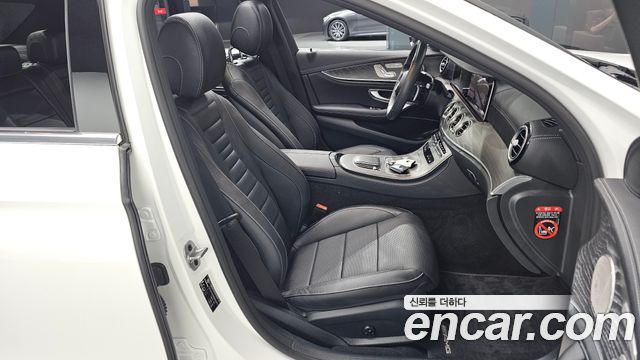 Mercedes-Benz E-Class (W213) E350 4MATIC AMG Line 2022 — фото 26