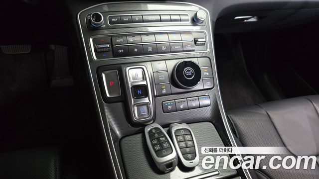 Hyundai Santa Fe Gasoline 2.5T 2WD Prestige 2022 — фото 9