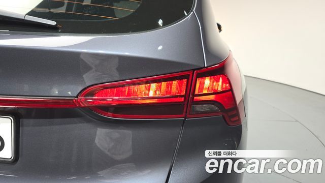 Hyundai Santa Fe Gasoline 2.5T 2WD Prestige 2022 — фото 23