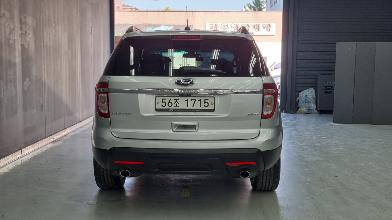 Ford Explorer 3.5 Limited 4WD 5th 2014 — фото 4