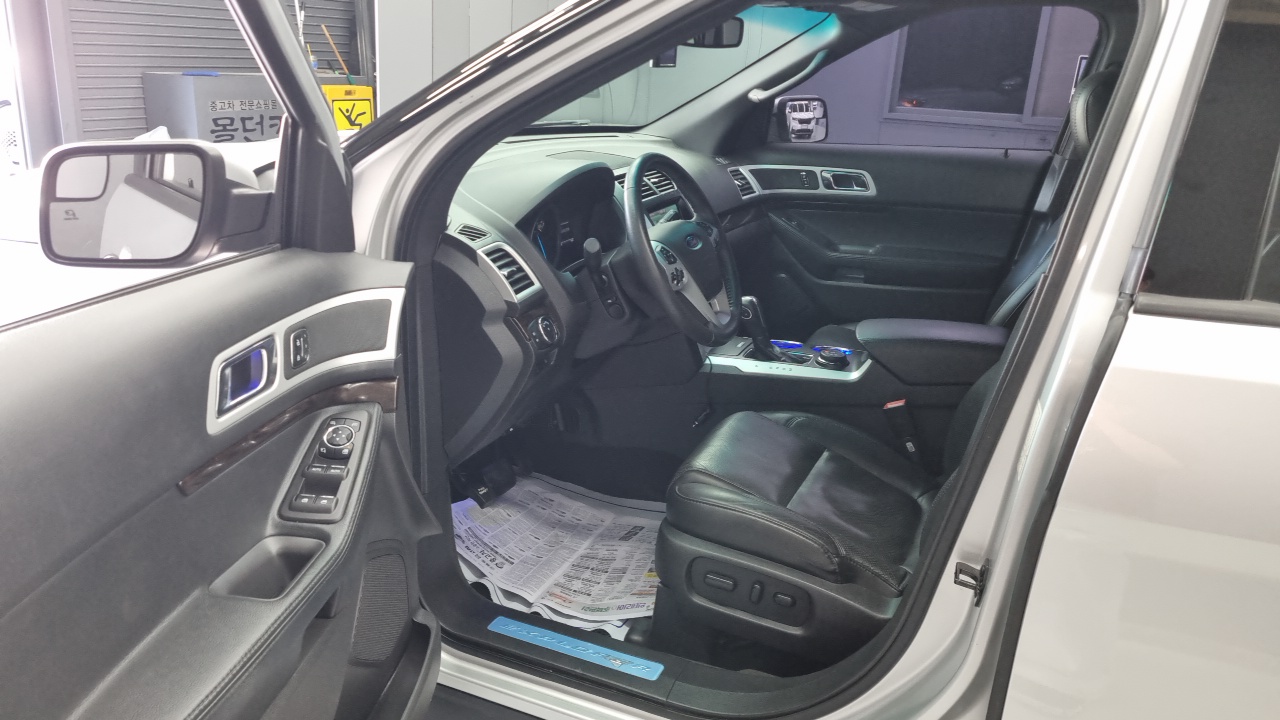 Ford Explorer 3.5 Limited 4WD 5th 2014 — фото 10