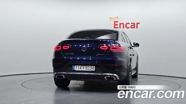 Mercedes-Benz GLC-Class (X253) GLC300 4MATIC Premium Coupe 2021 — фото 4