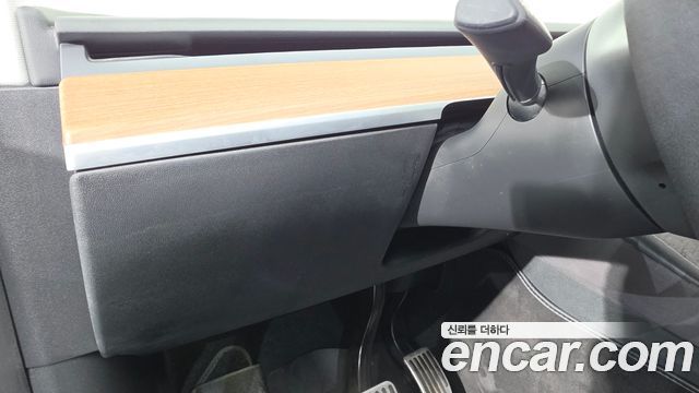 Tesla Model Y Long Range AWD 2022 — фото 37