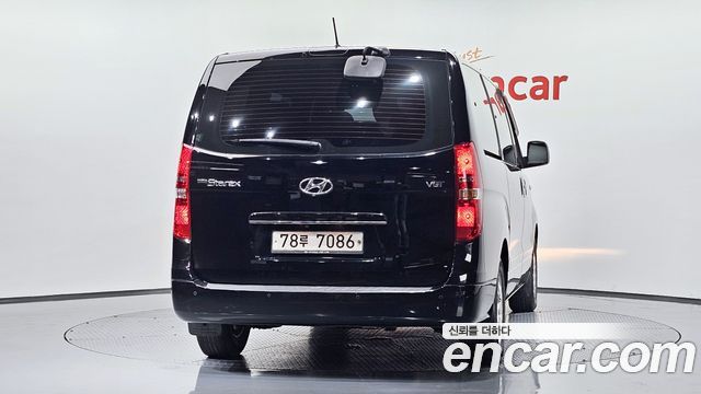 Hyundai Grand Starex Wagon 11-Seater Style 2020 — фото 4