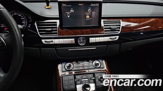 Audi A8 4.2 FSI Quattro D4 2011 — фото 13