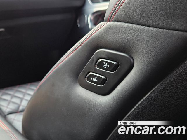 Genesis G70 2.0T AWD Sport Package 2020 — фото 19