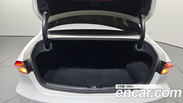 Hyundai Grandeur Hybrid (IG) Le Blanc 2023 — фото 33