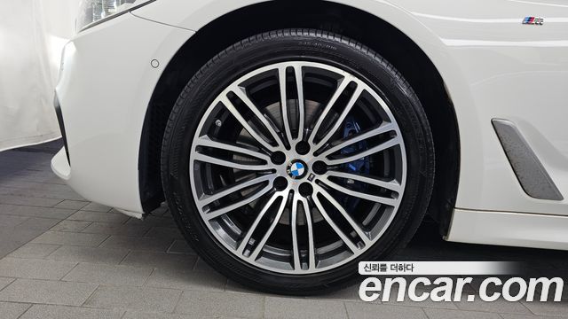 BMW 5 Series (G30) 530i xDrive M Sport Package Plus 2018 — фото 5