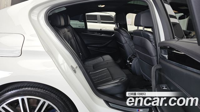 BMW 5 Series (G30) 530i xDrive M Sport Package Plus 2018 — фото 12