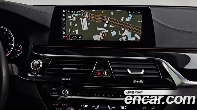 BMW 5 Series (G30) 530i xDrive M Sport Package Plus 2018 — фото 14