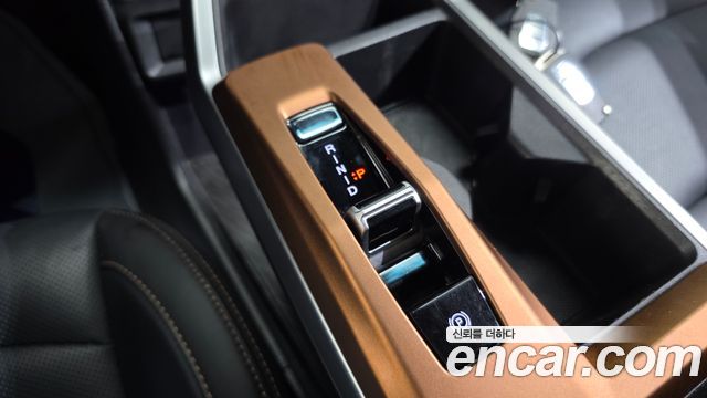 KG Mobility (SsangYong) Torres EVX E7 2024 — фото 9