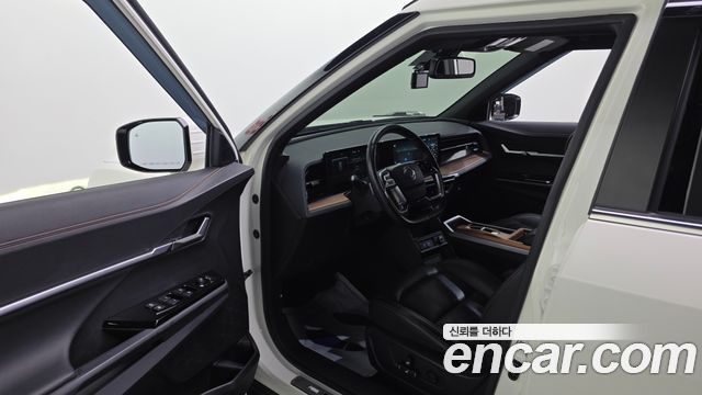 KG Mobility (SsangYong) Torres EVX E7 2024 — фото 10
