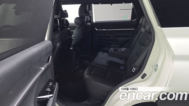 KG Mobility (SsangYong) Torres EVX E7 2024 — фото 12