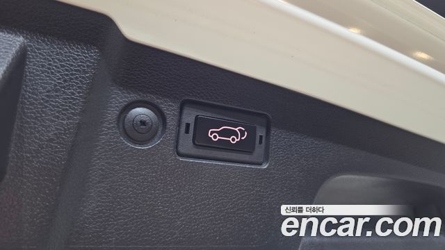 KG Mobility (SsangYong) Torres EVX E7 2024 — фото 18