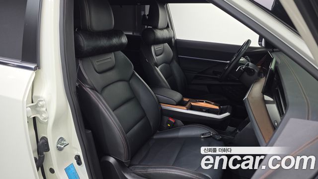 KG Mobility (SsangYong) Torres EVX E7 2024 — фото 26
