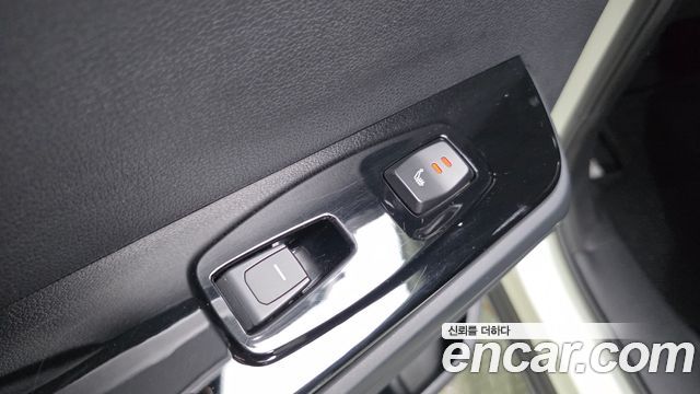 KG Mobility (SsangYong) Torres EVX E7 2024 — фото 29