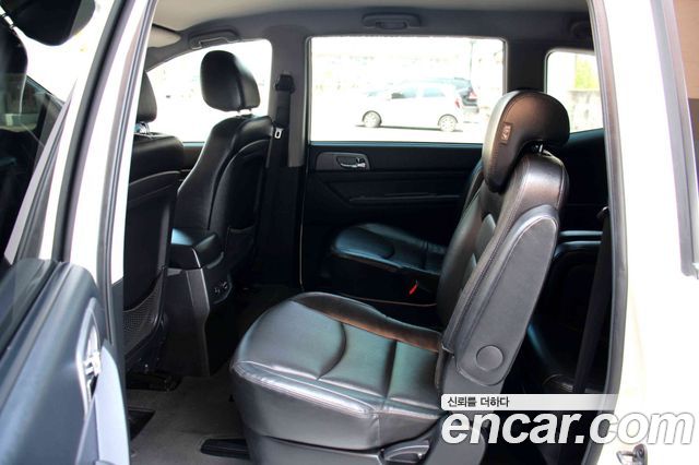 KG Mobility (SsangYong) Korando Turismo 4WD TX 9-seater 2017 — фото 22