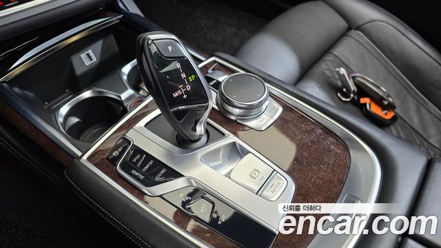 BMW 7 Series (G11) 750Li xDrive 2016 — фото 9