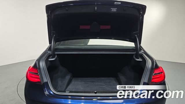 BMW 7 Series (G11) 750Li xDrive 2016 — фото 23