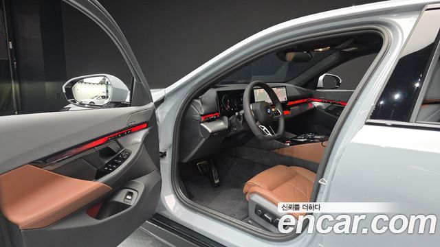 BMW 5 Series (G60) 530i xDrive M Sport 2026 — фото 10