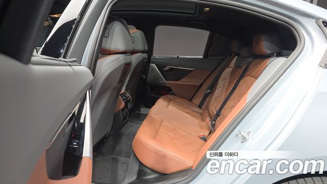 BMW 5 Series (G60) 530i xDrive M Sport 2026 — фото 12