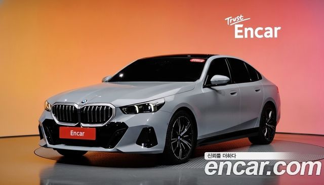 BMW 5 Series (G60) 530i xDrive M Sport 2026 — фото 1