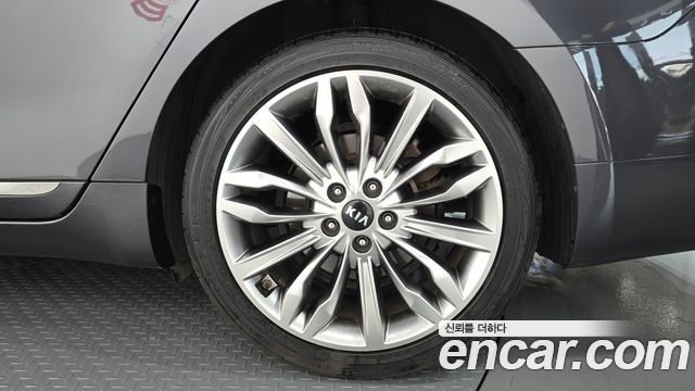 Kia K7 Premier 3.0 GDI Noblesse 2020 — фото 21