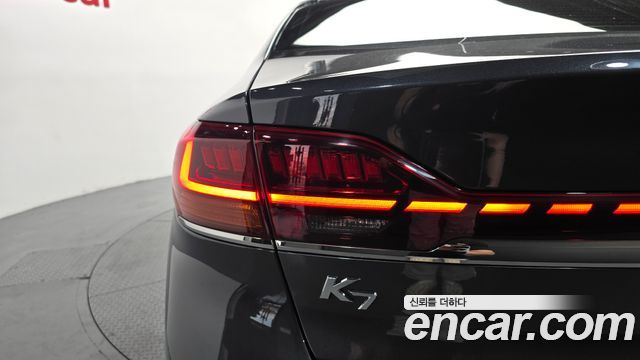 Kia K7 Premier 3.0 GDI Noblesse 2020 — фото 23