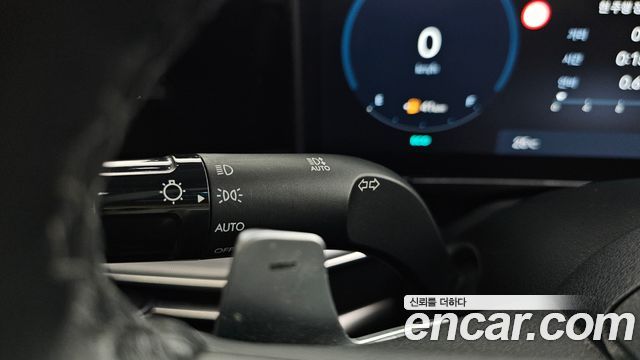 Hyundai Grandeur (GN7) 3.5 LPG 2WD Premium 2023 — фото 29