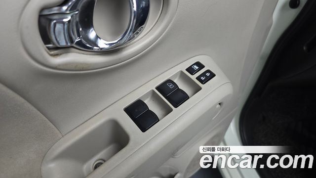 Nissan Cube 1.8 S Z12 2011 — фото 29