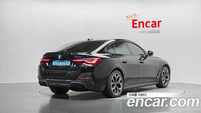 BMW i4 eDrive40 M Sports Pro 2022 — фото 2